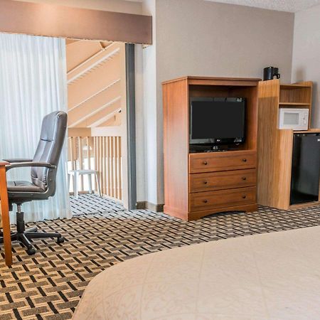 Quality Inn Grand Rapids North Walker Dış mekan fotoğraf