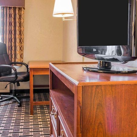Quality Inn Grand Rapids North Walker Dış mekan fotoğraf