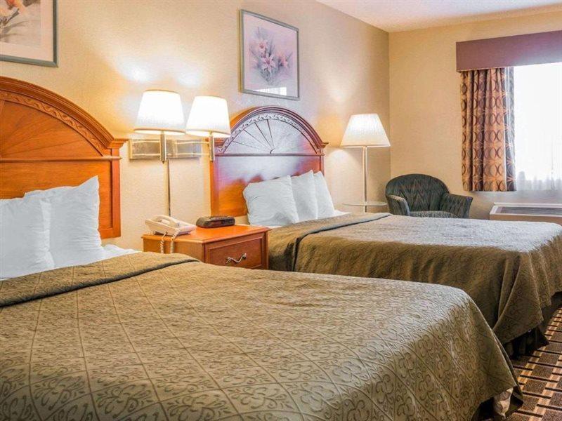 Quality Inn Grand Rapids North Walker Dış mekan fotoğraf