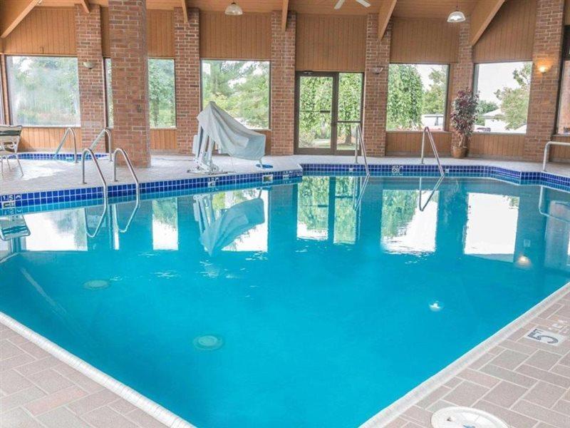 Quality Inn Grand Rapids North Walker Dış mekan fotoğraf