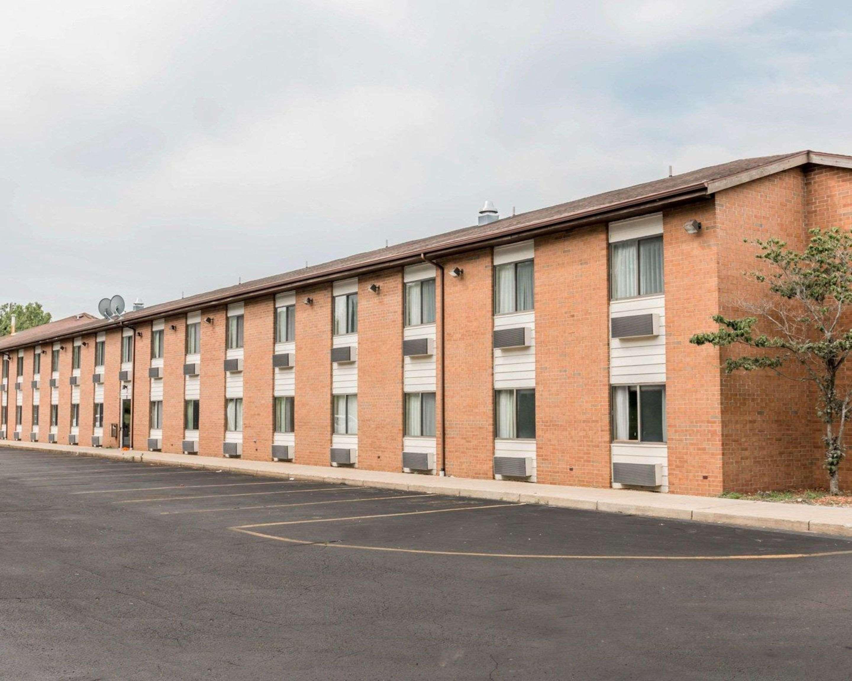 Quality Inn Grand Rapids North Walker Dış mekan fotoğraf