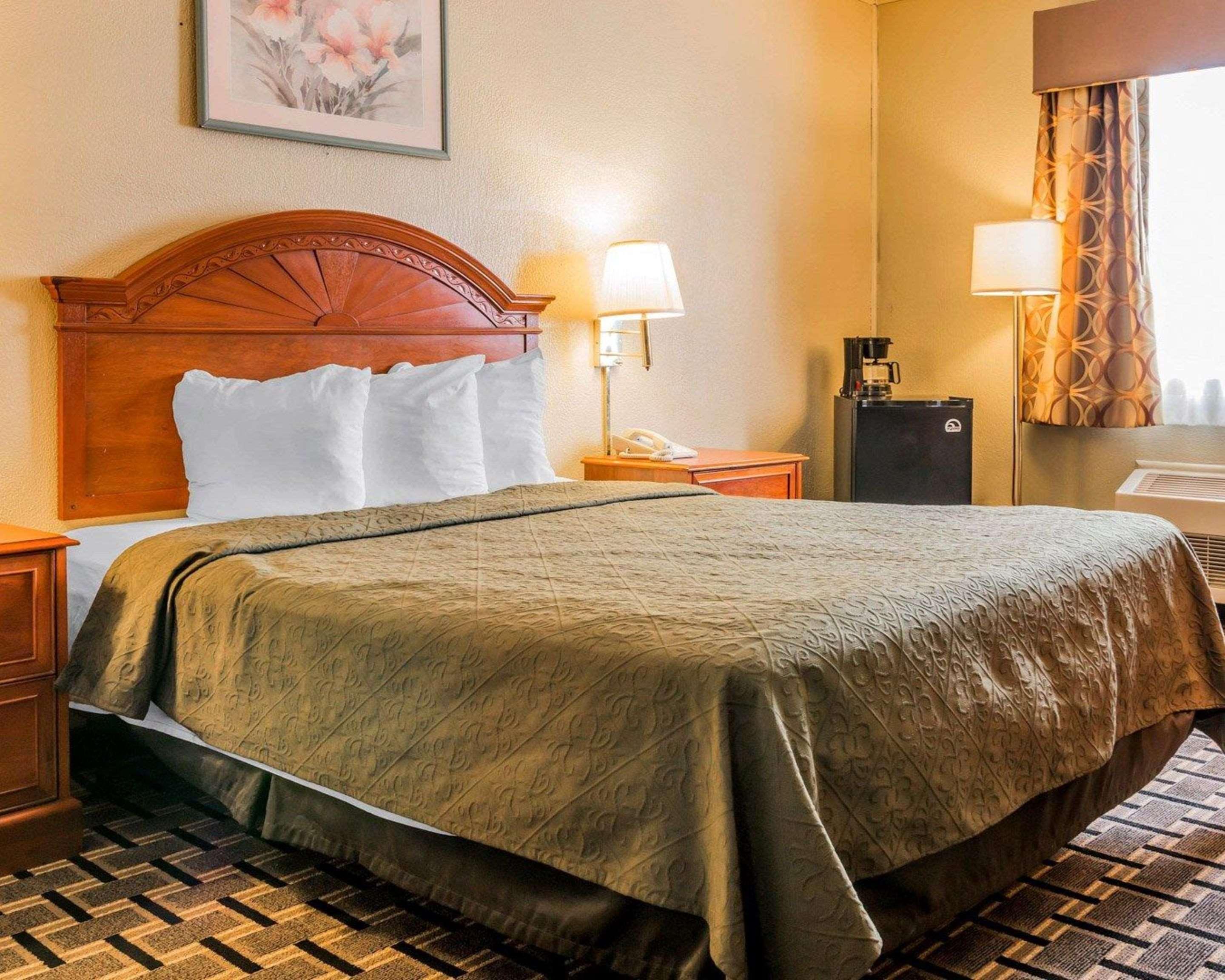 Quality Inn Grand Rapids North Walker Dış mekan fotoğraf