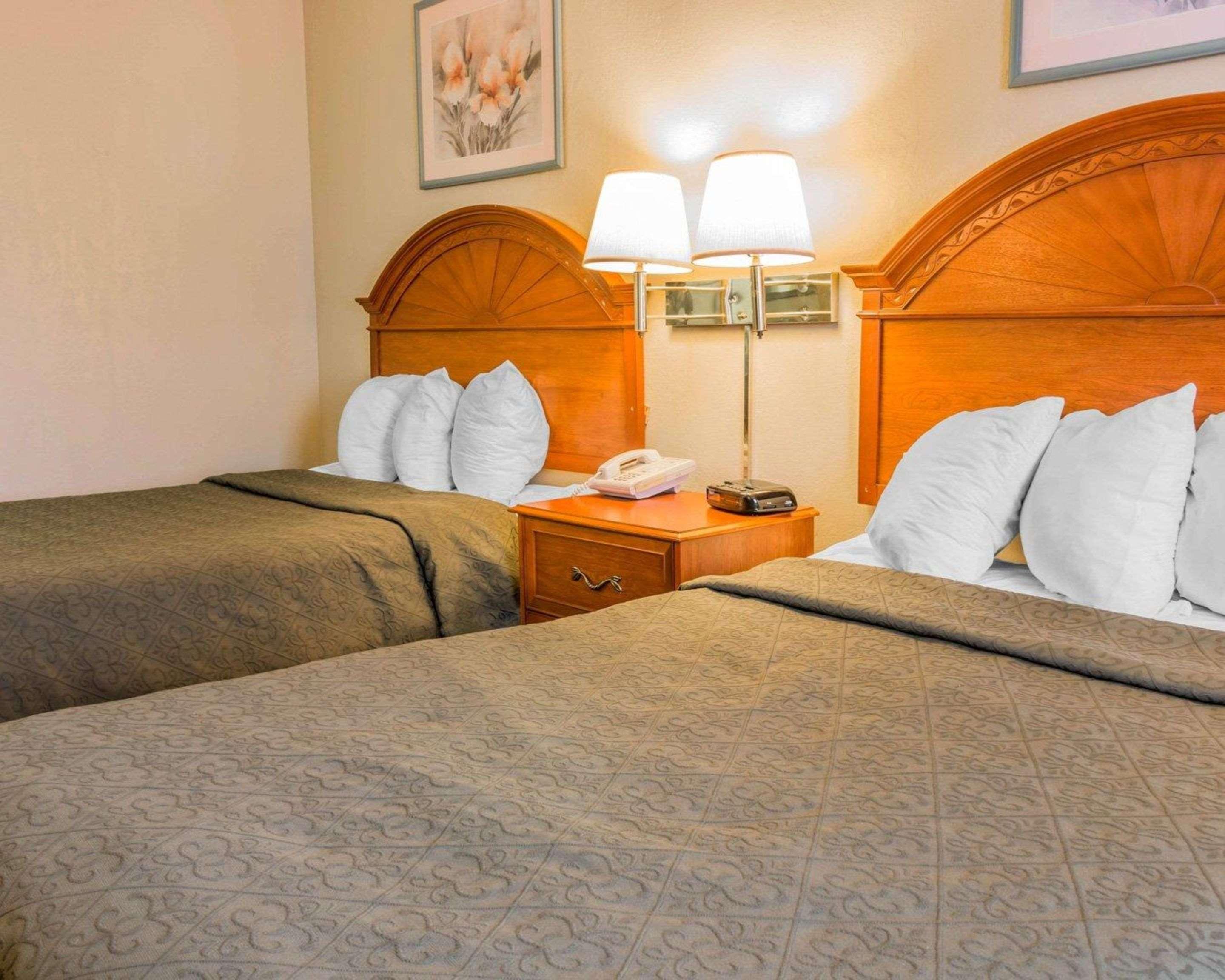 Quality Inn Grand Rapids North Walker Dış mekan fotoğraf
