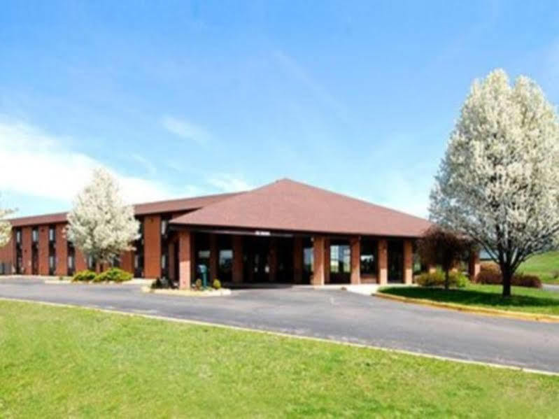 Quality Inn Grand Rapids North Walker Dış mekan fotoğraf